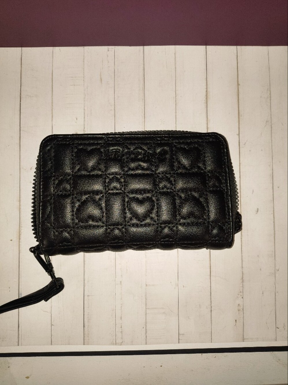 Betsey Johnson Black Quilted Heart Zip Wallet Wristlet